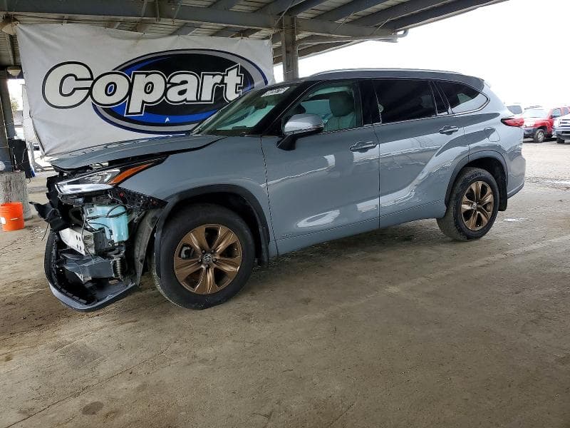 2022 TOYOTA HIGHLANDER HYBRID BRONZE EDITION - 1