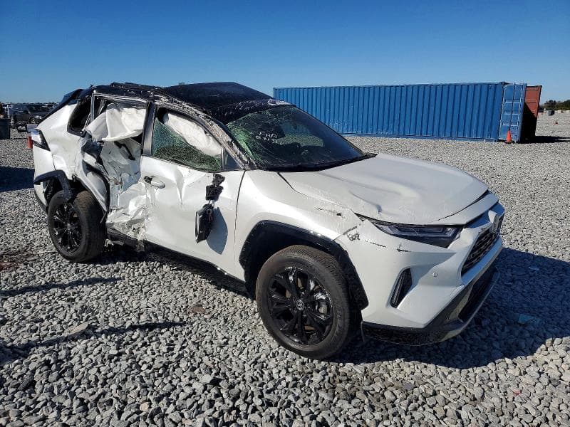 2024 TOYOTA RAV4 XSE 4