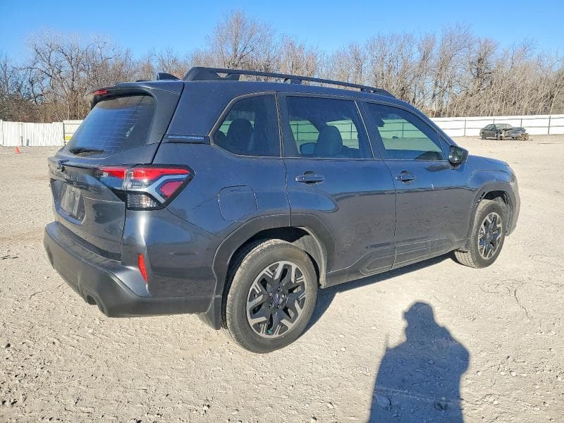 2025 SUBARU FORESTER 3