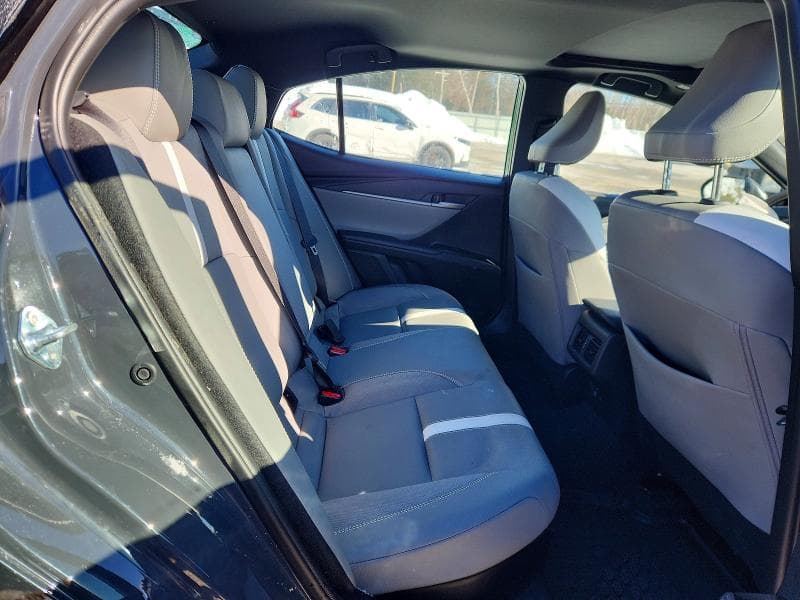 2025 TOYOTA CAMRY SE 10