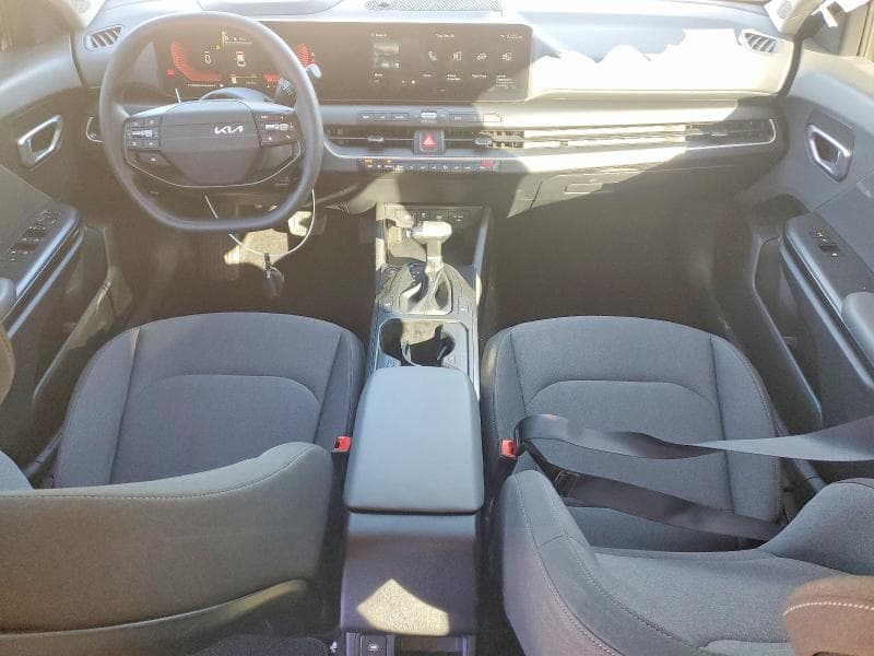 2025 KIA K4 LX 8