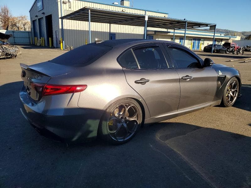2019 ALFA ROMEO GIULIA TI 3