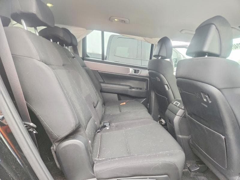 2025 HYUNDAI SANTA FE SE 11