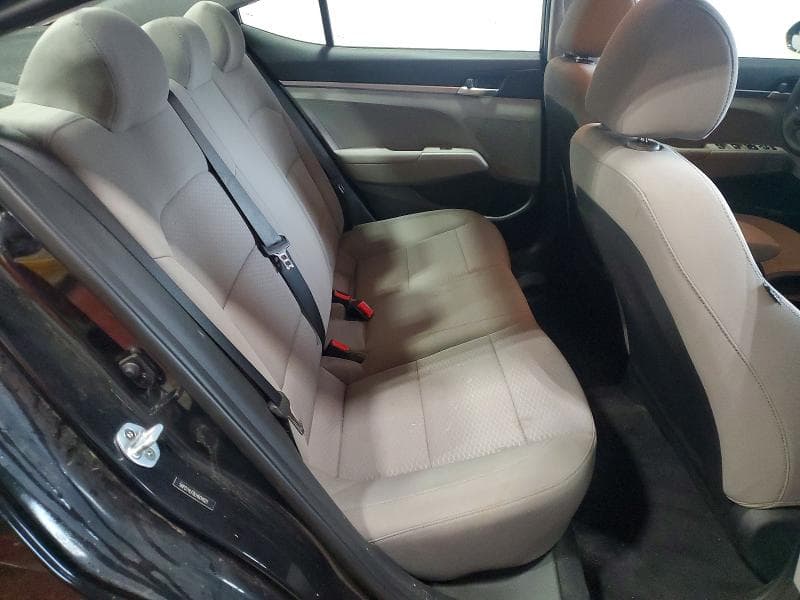 2020 HYUNDAI ELANTRA SE 10