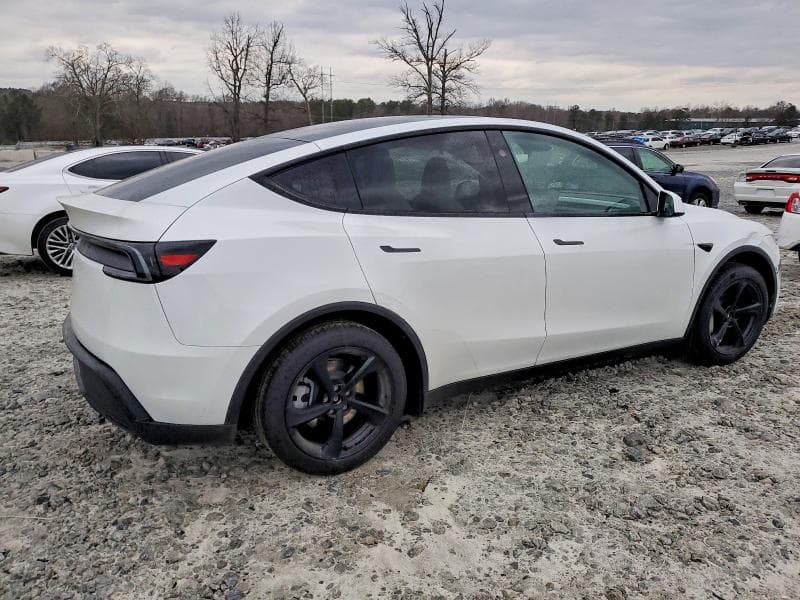 2026 TESLA MODEL Y 3