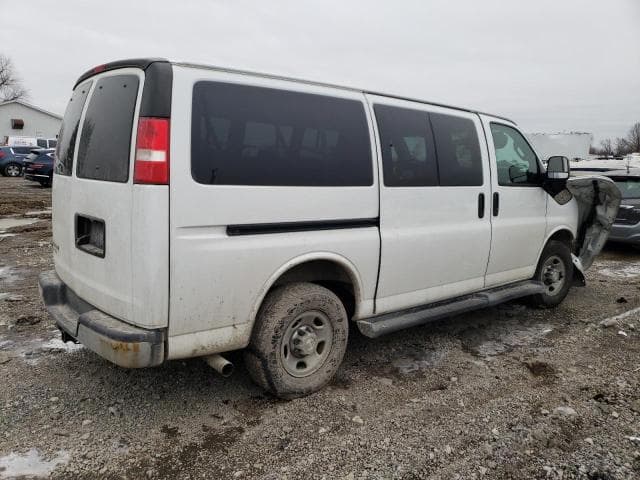 2017 CHEVROLET EXPRESS 3