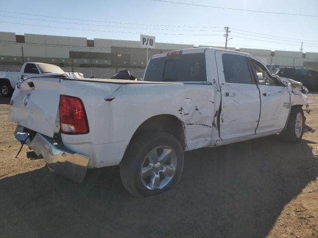 2019 RAM 1500 CLASSIC SLT 3
