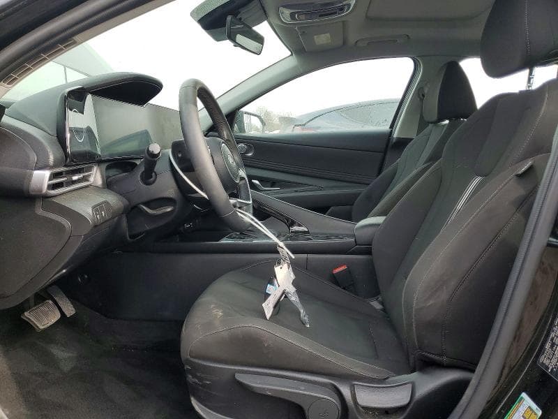 2024 HYUNDAI ELANTRA SEL 7