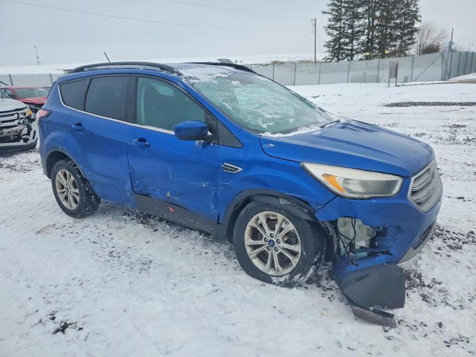 2018 FORD ESCAPE SE 4