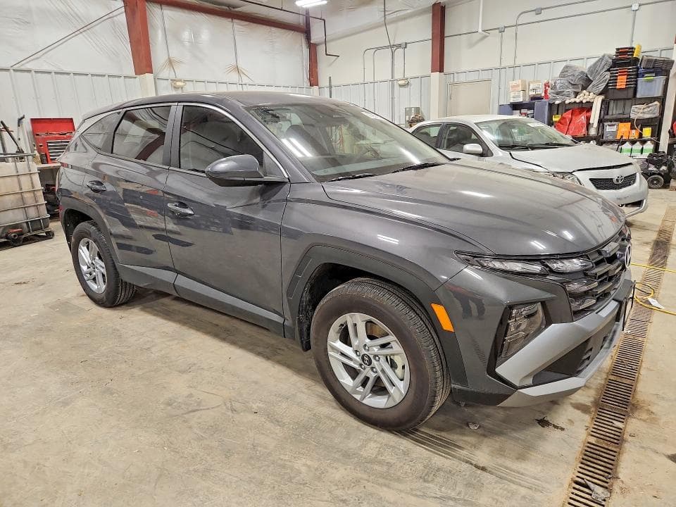2025 HYUNDAI TUCSON SE 4