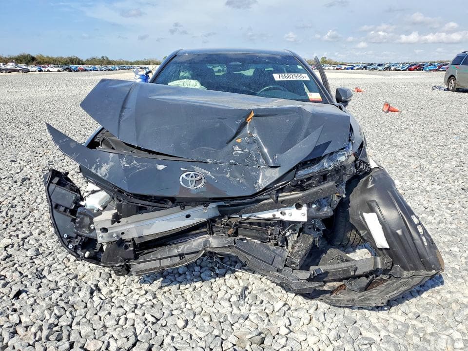 2025 TOYOTA CAMRY SE 5