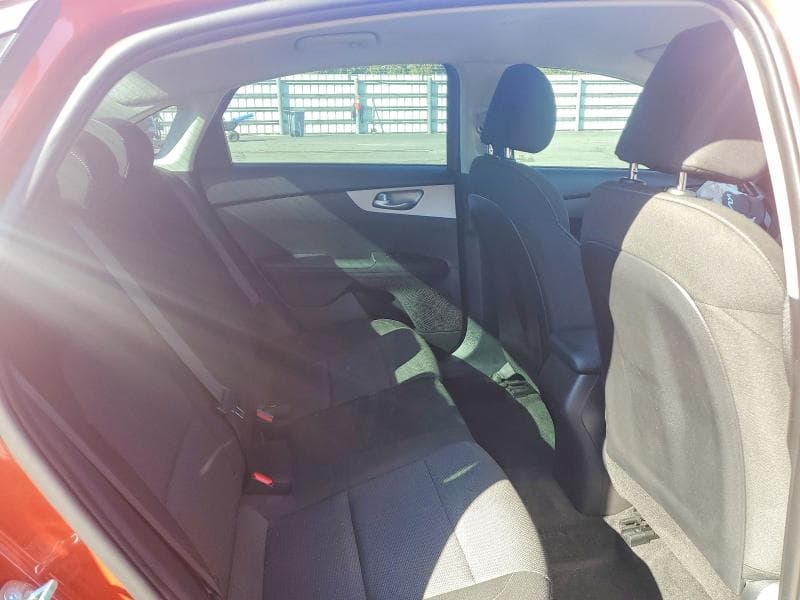 2023 KIA FORTE LX 10