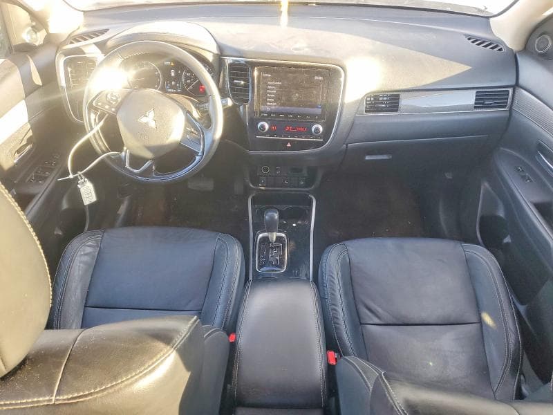 2020 MITSUBISHI OUTLANDER 8