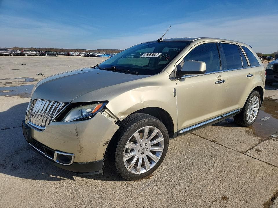2011 LINCOLN MKX - 1