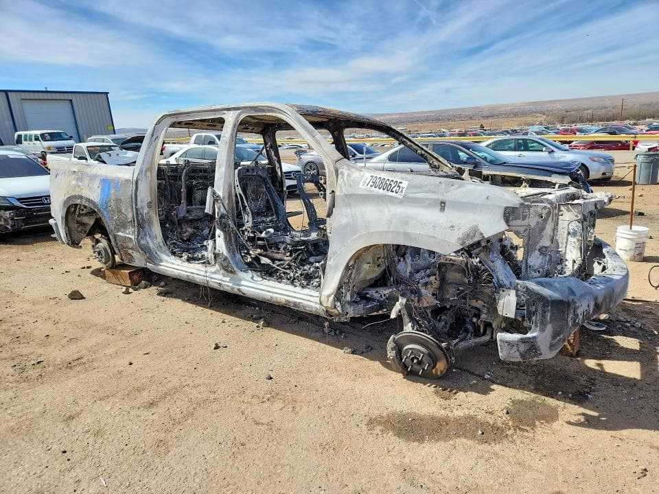 2020 CHEVROLET SILVERADO K1500 RST 4