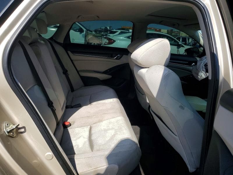 2019 HONDA ACCORD EX 10
