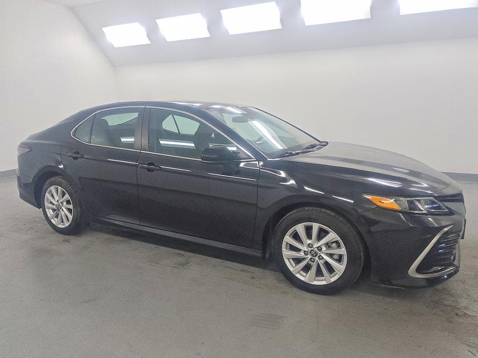 2024 TOYOTA CAMRY LE 4