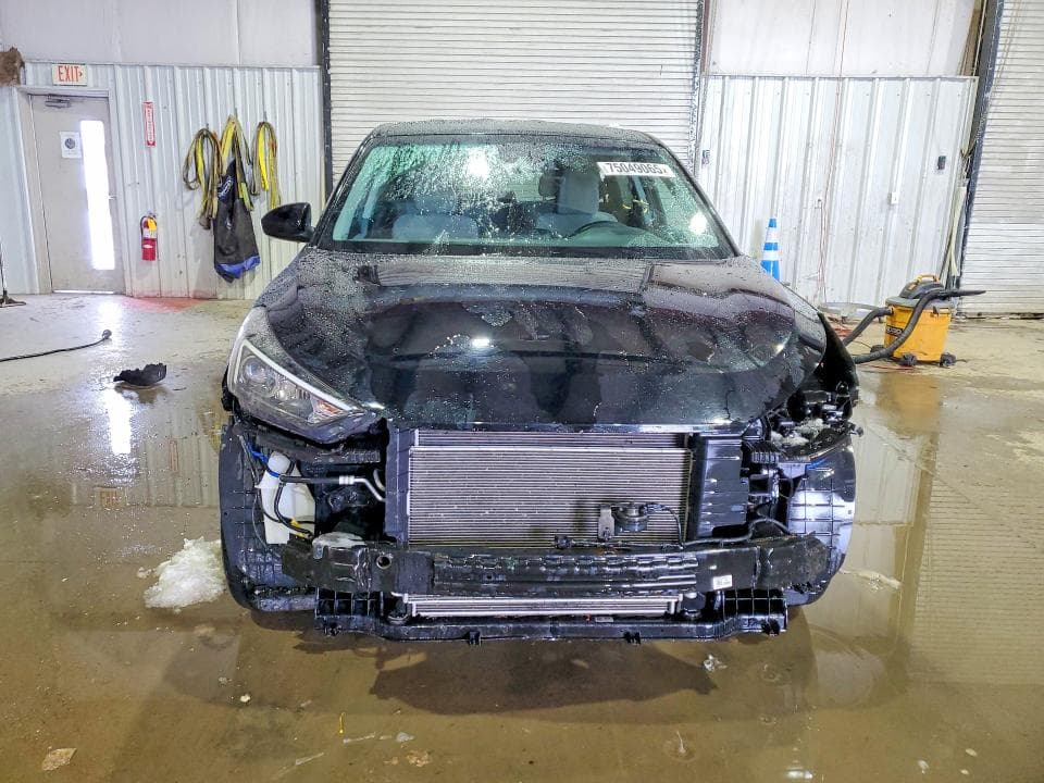 2020 HYUNDAI TUCSON SE 5