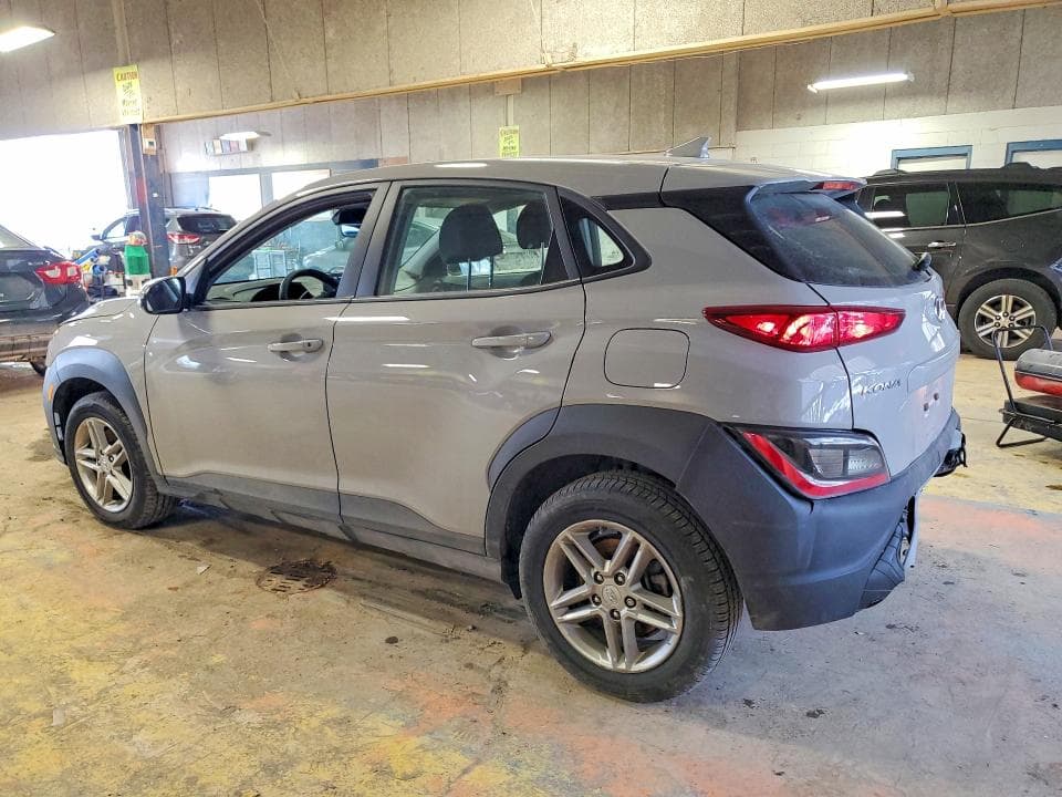 2023 HYUNDAI KONA SE 2