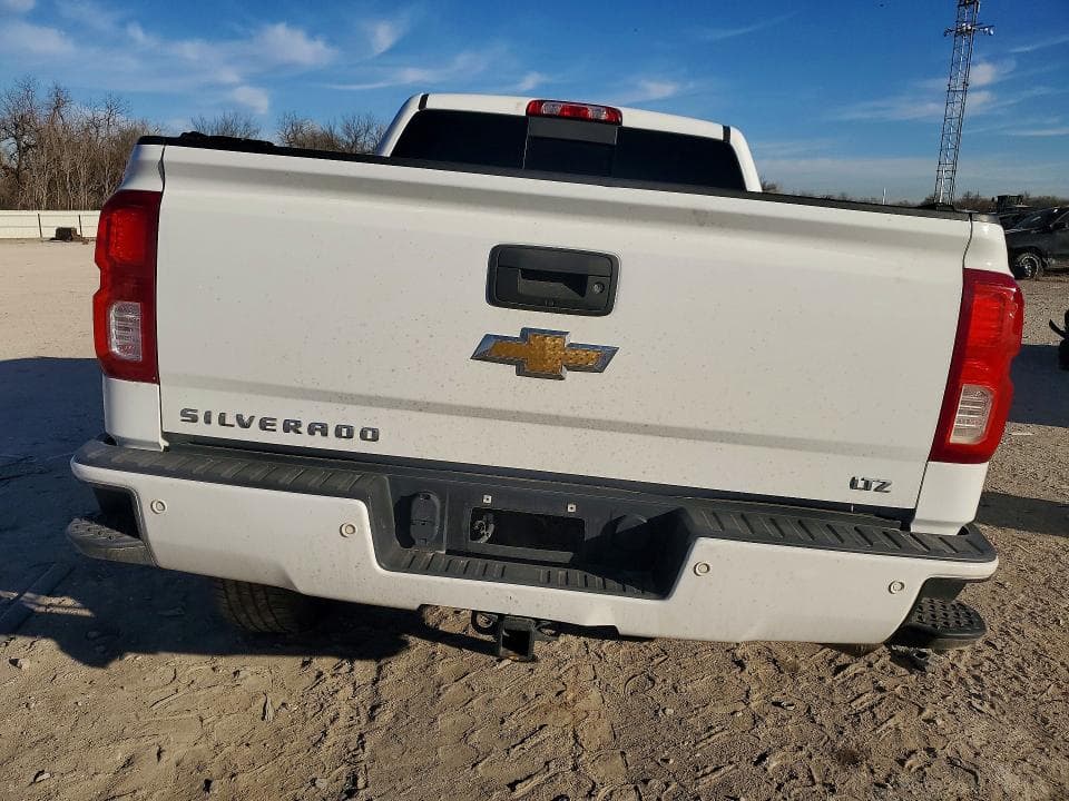 2018 CHEVROLET SILVERADO K1500 LTZ 6