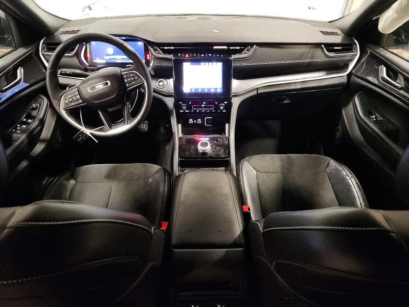 2023 JEEP GRAND CHEROKEE LAREDO 8