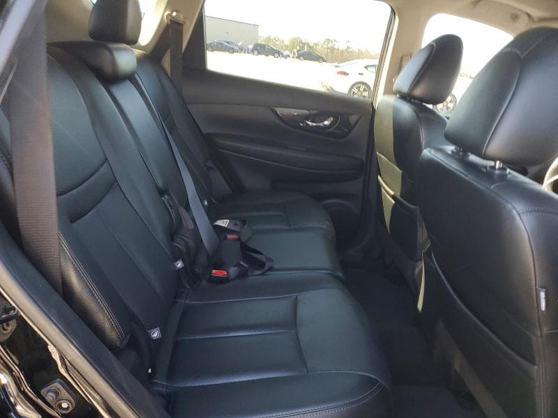 2019 NISSAN ROGUE S 11