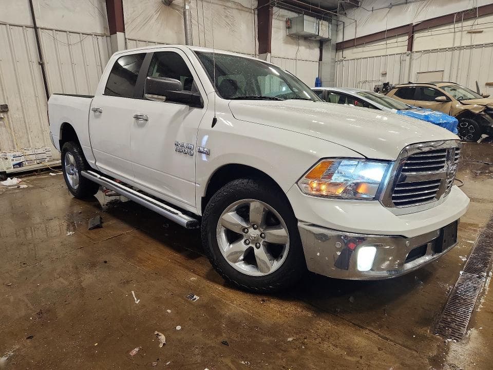 2017 RAM 1500 SLT 4
