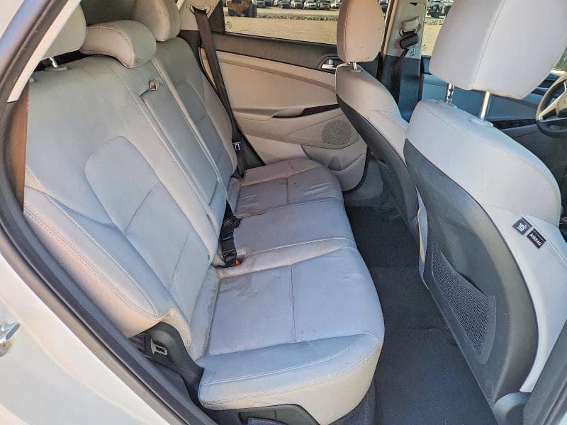 2020 HYUNDAI TUCSON LIMITED 10