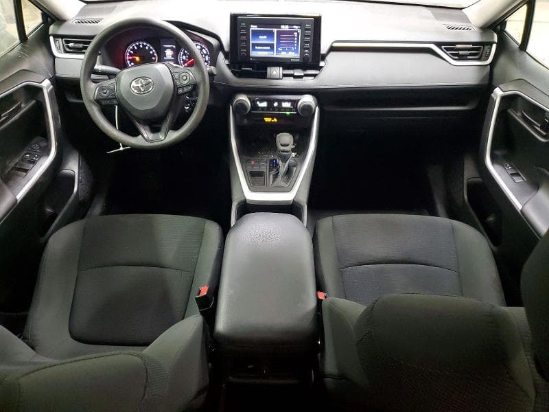 2022 TOYOTA RAV4 LE 8