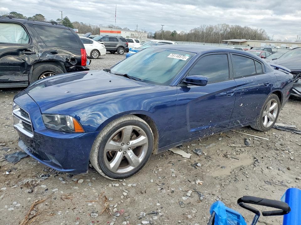 2013 DODGE CHARGER SE
