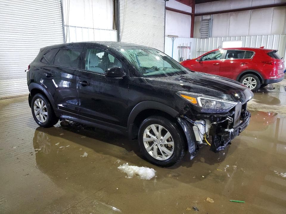 2020 HYUNDAI TUCSON SE 4