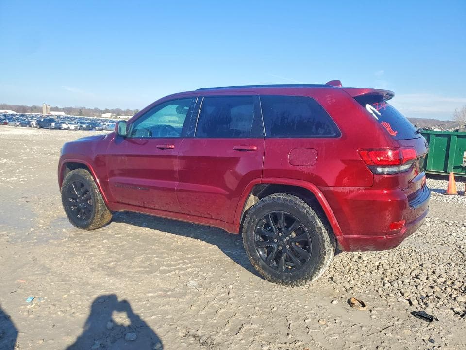 2018 JEEP GRAND CHEROKEE LAREDO 2