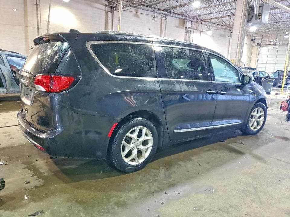 2017 CHRYSLER PACIFICA TOURING L PLUS 3