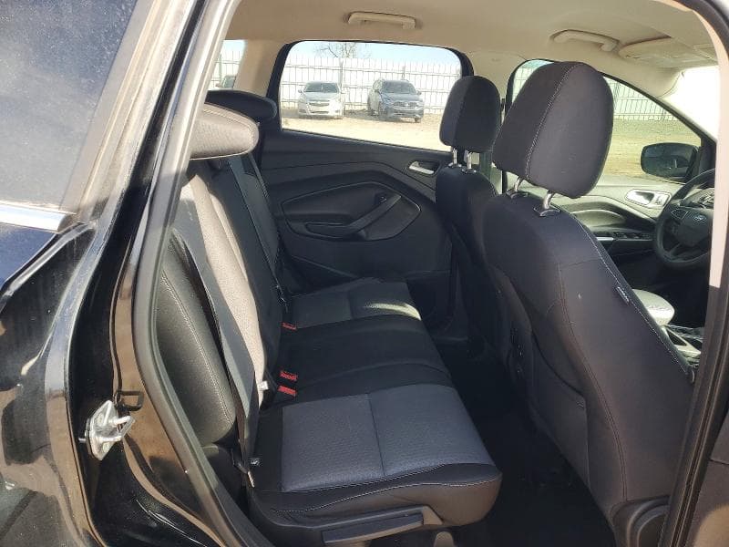 2017 FORD ESCAPE SE 11