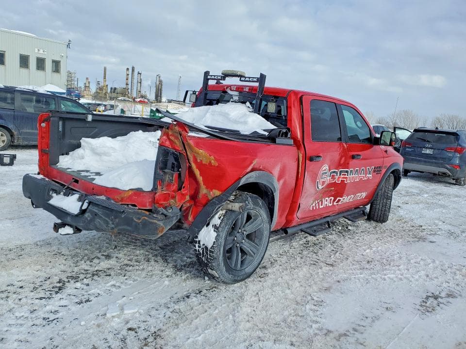 2023 RAM TRUCKS 1500 CLASSIC SLT 3