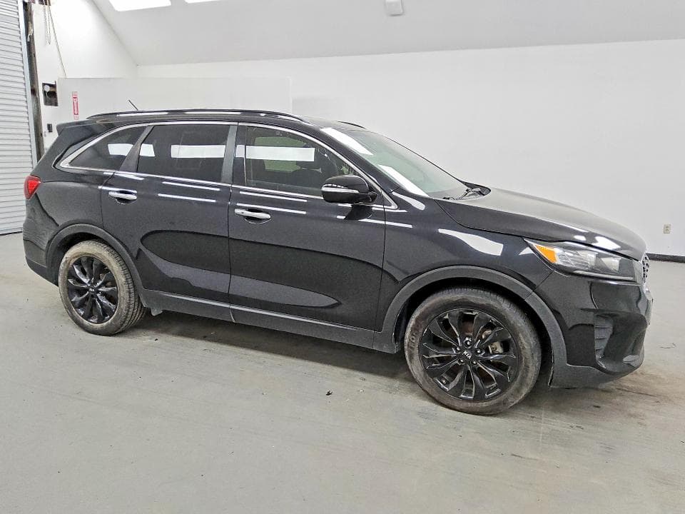 2020 KIA SORENTO S 4