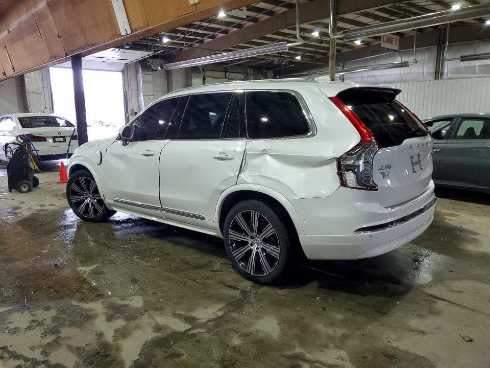 2025 VOLVO XC90 PLUS 2