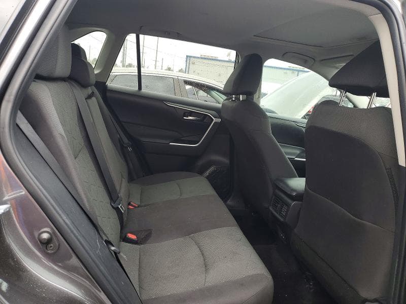 2024 TOYOTA RAV4 XLE 11