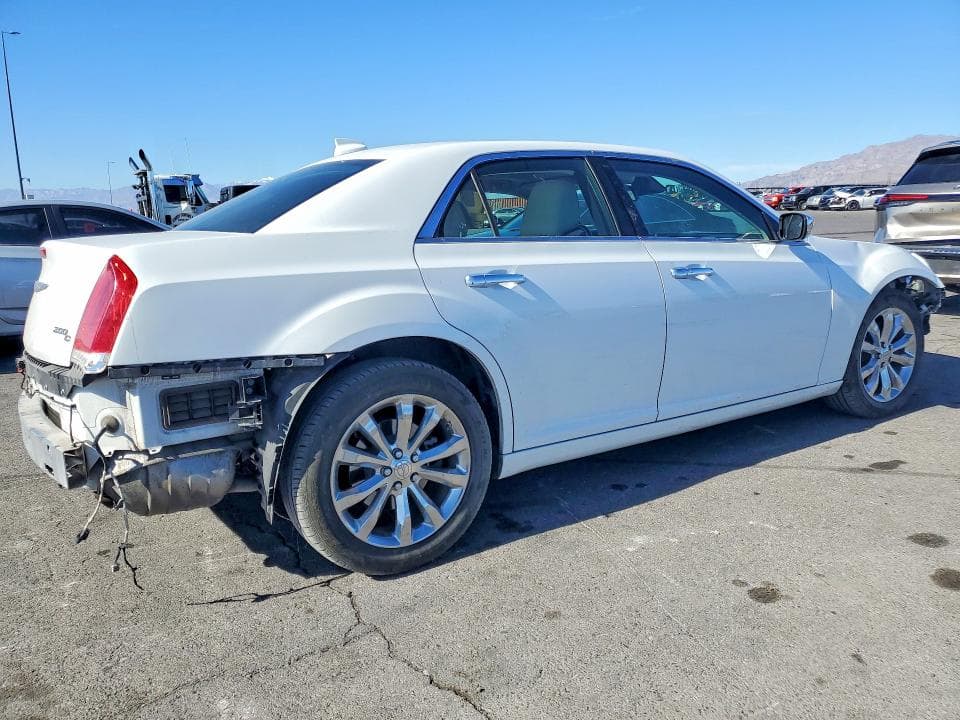 2017 CHRYSLER 300C 3