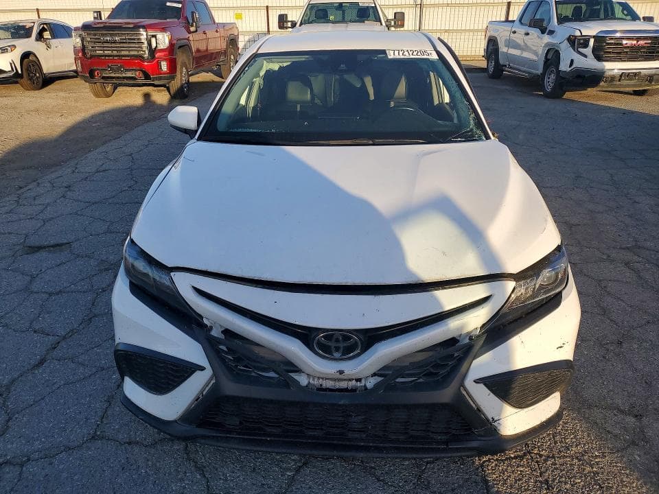 2021 TOYOTA CAMRY SE 5