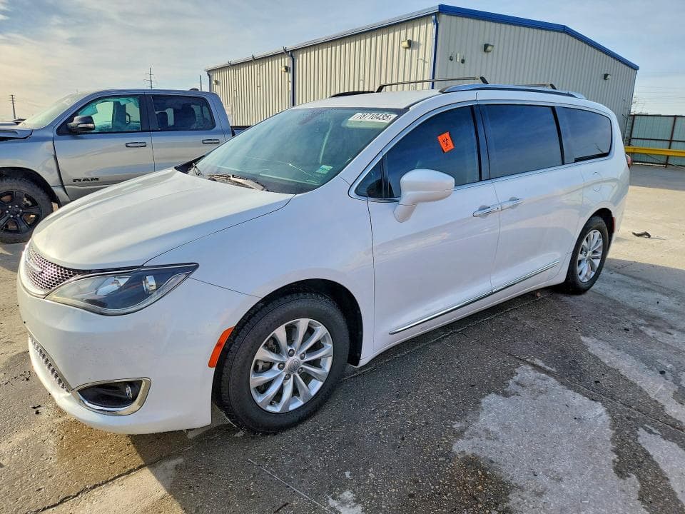 2018 CHRYSLER PACIFICA TOURING L - 1