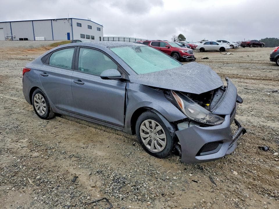 2020 HYUNDAI ACCENT SE 4