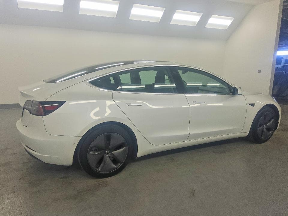 2020 TESLA MODEL 3 3
