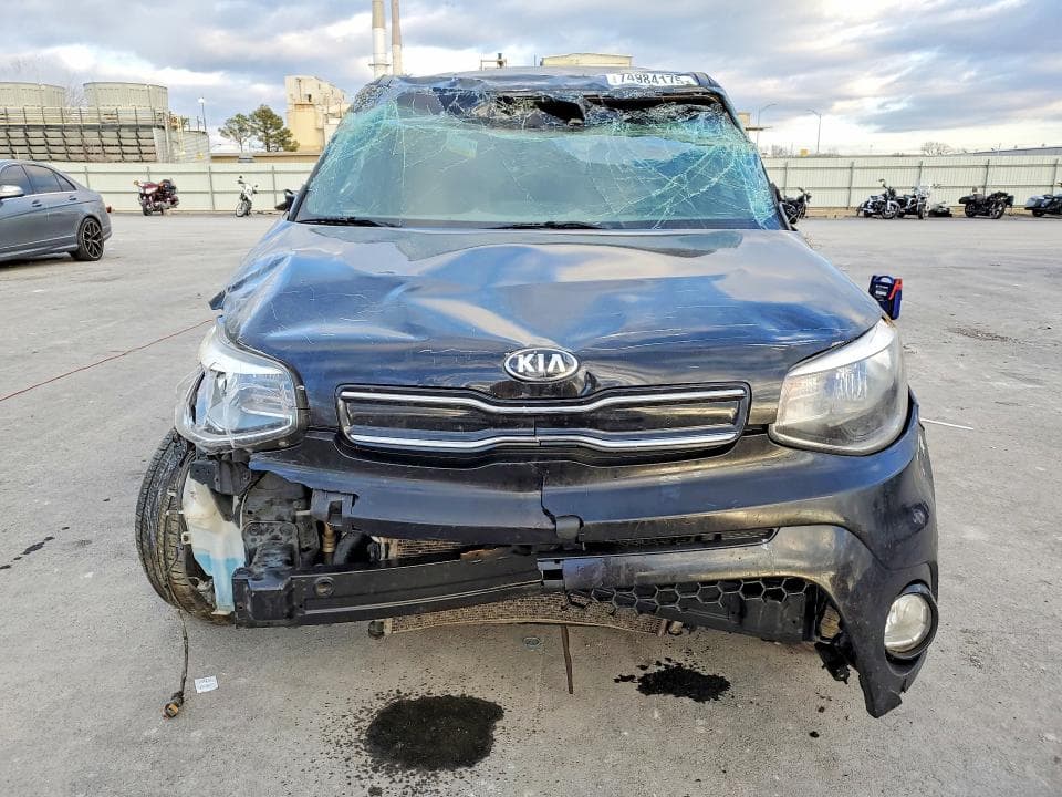 2017 KIA SOUL + 5