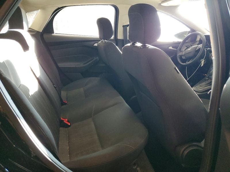 2018 FORD FOCUS SE 10
