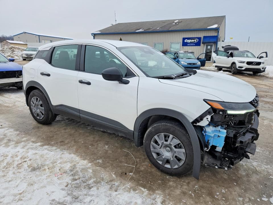 2025 NISSAN KICKS S 4