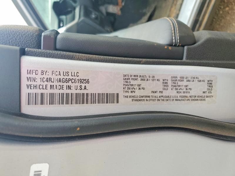 2023 JEEP GRAND CHEROKEE LAREDO 13