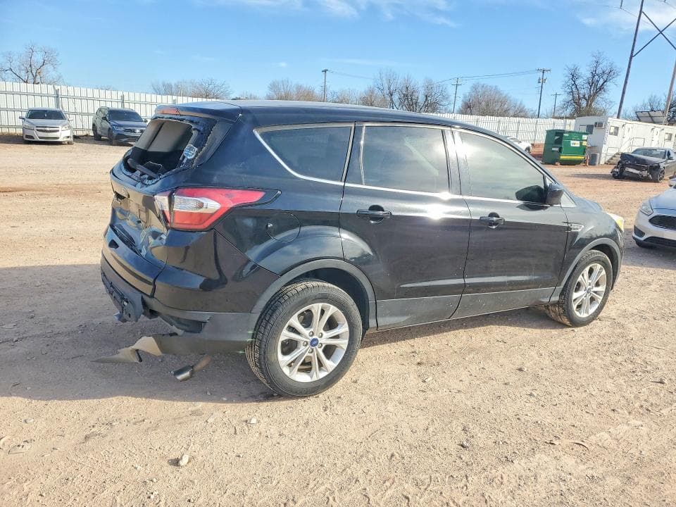 2017 FORD ESCAPE SE 3