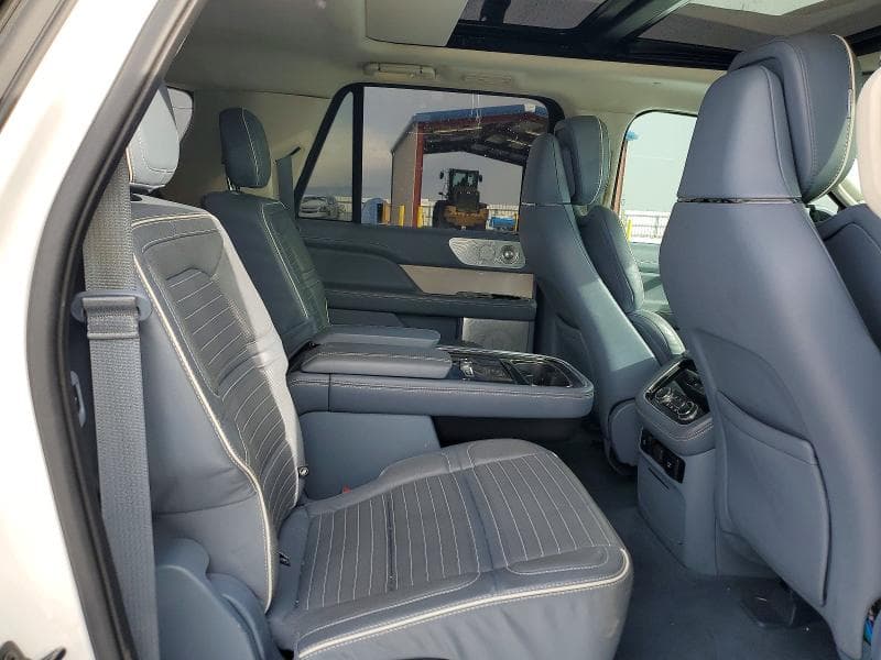 2020 LINCOLN NAVIGATOR L BLACK LABEL 11