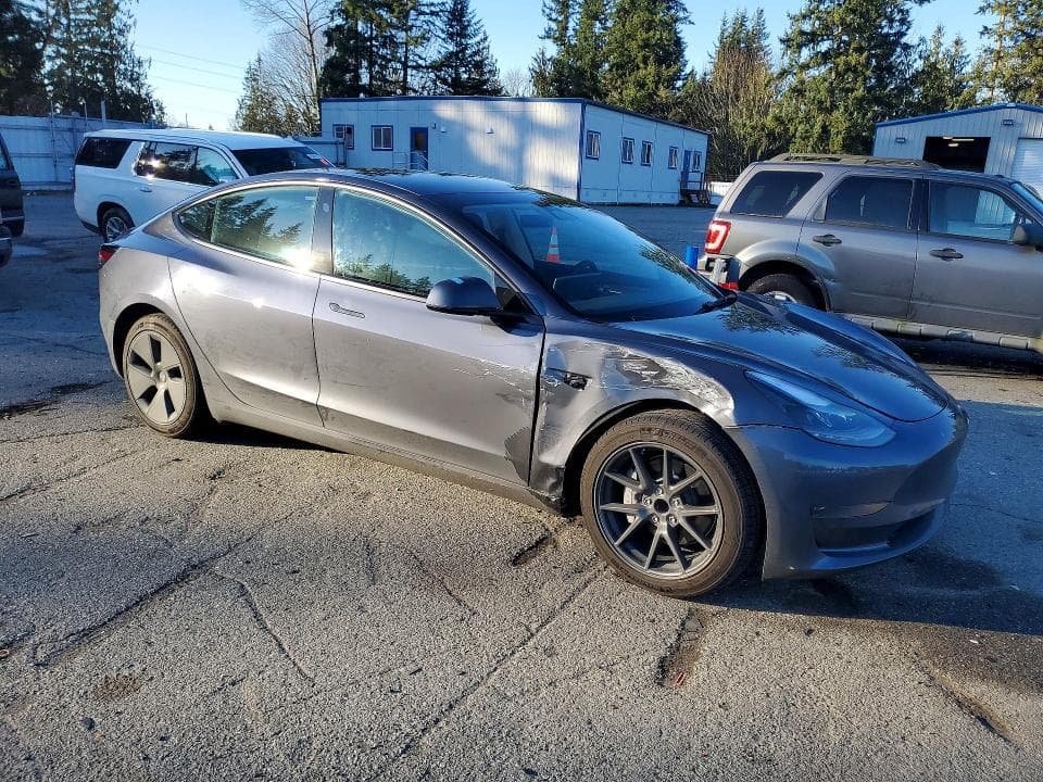 2023 TESLA MODEL 3 4